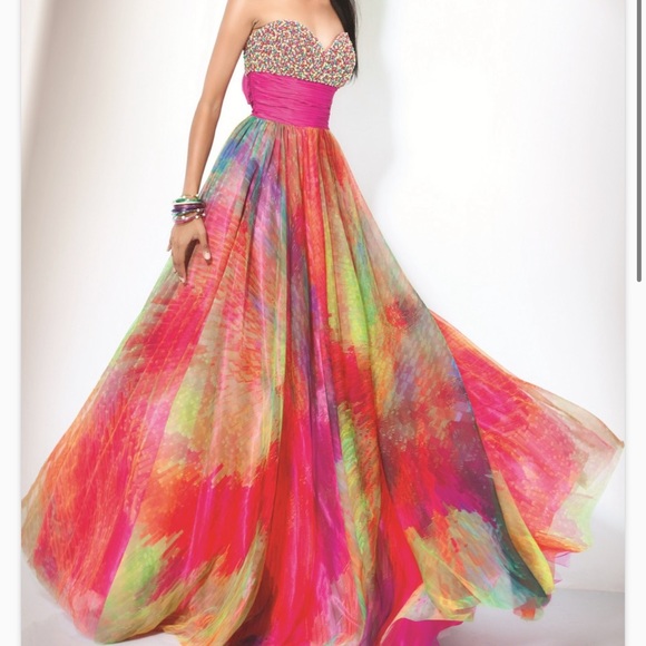 Jovani Prom Dress - Picture 7 of 8